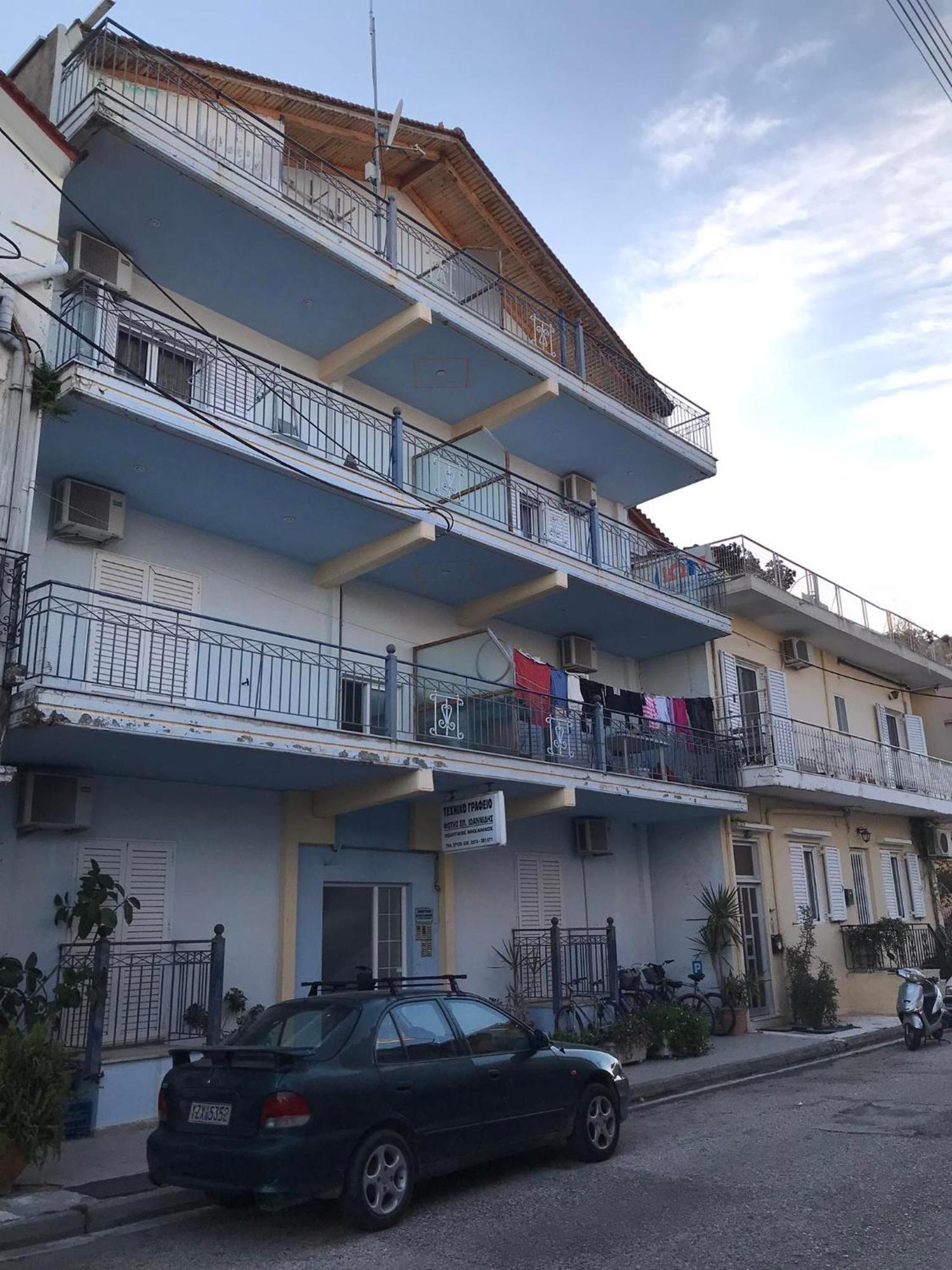 Ion Apartments Messolonghi Double Room Sea View Loft Mesolóngion 외부 사진